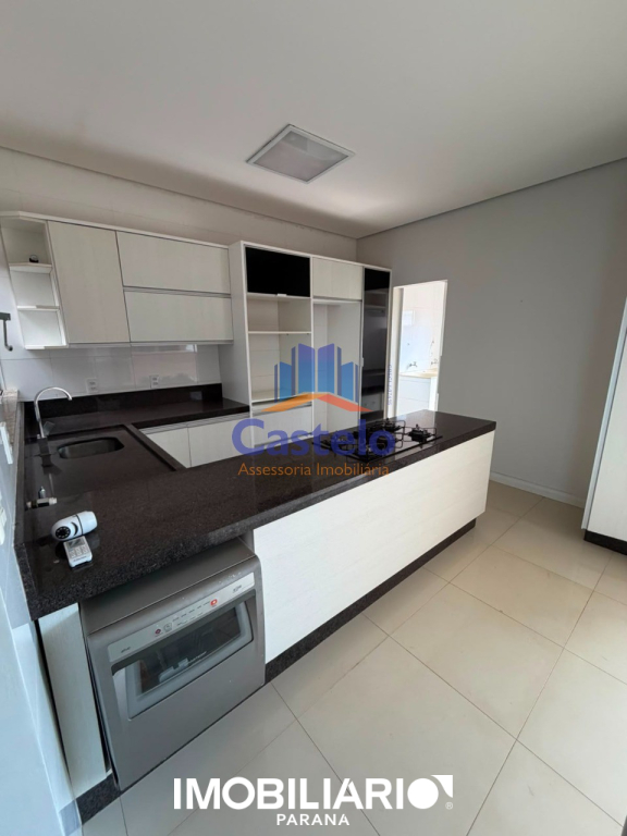 Casa Em Condomínio para  Venda em Umuarama pela Castelo Assessoria Imobiliária