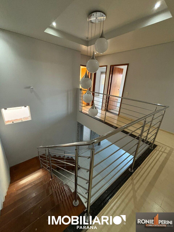 Sobrado para  Venda em Umuarama pela Ronie Perini