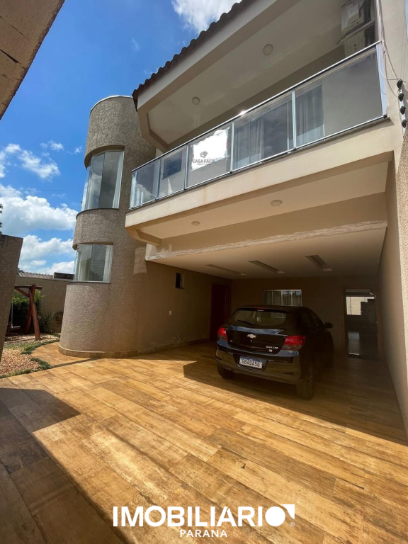 Sobrado para  Venda em Campo Mourão pela Casa fácil