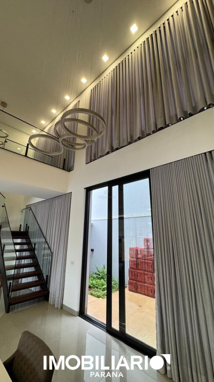 Sobrado para  Venda em Campo Mourão pela Casa fácil