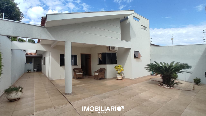 Residência para  Venda em Umuarama pela Ilha Bella