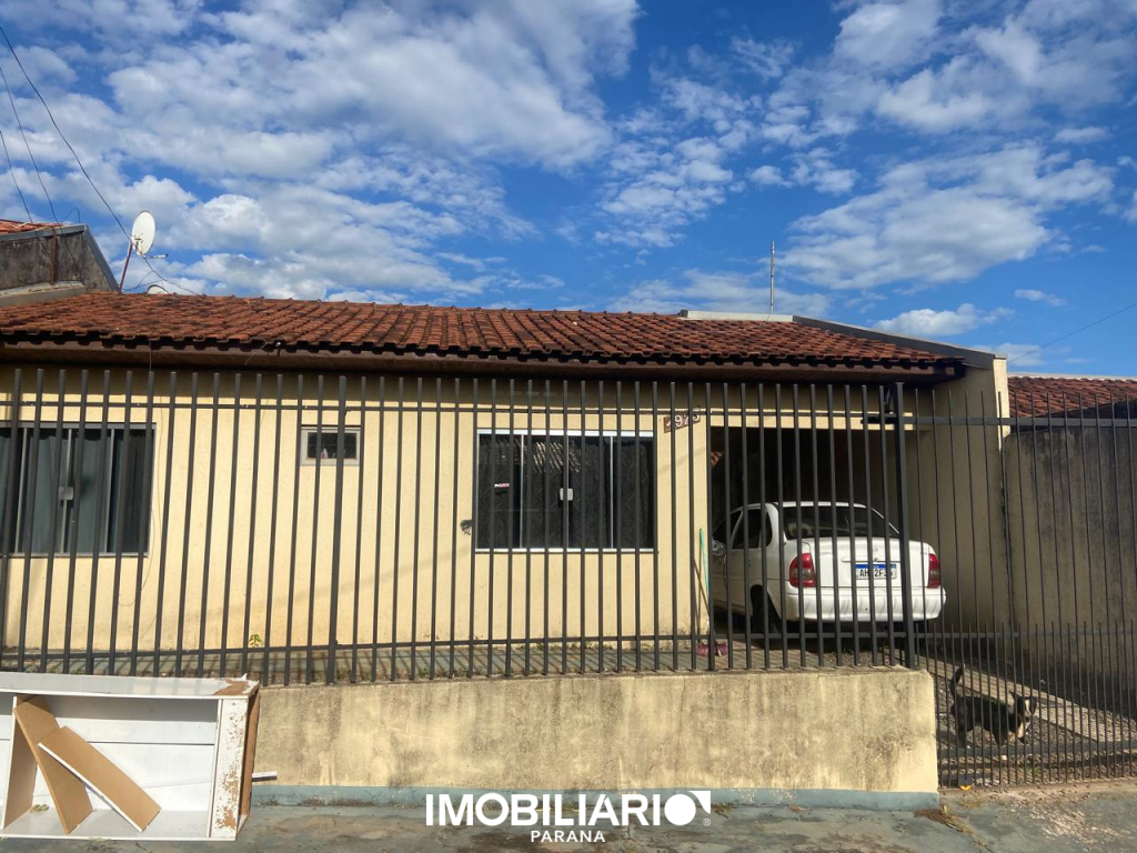 Residência para  Venda em Umuarama pela Elisia Neves