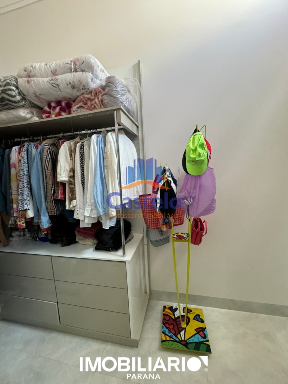 Residência para  Venda em Umuarama pela Castelo Assessoria Imobiliária