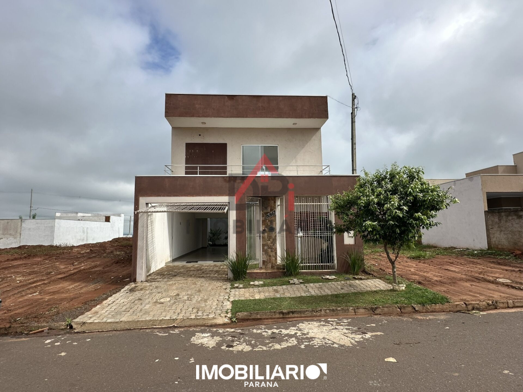 Sobrado para  Venda em Umuarama pela DPI Imobiliária