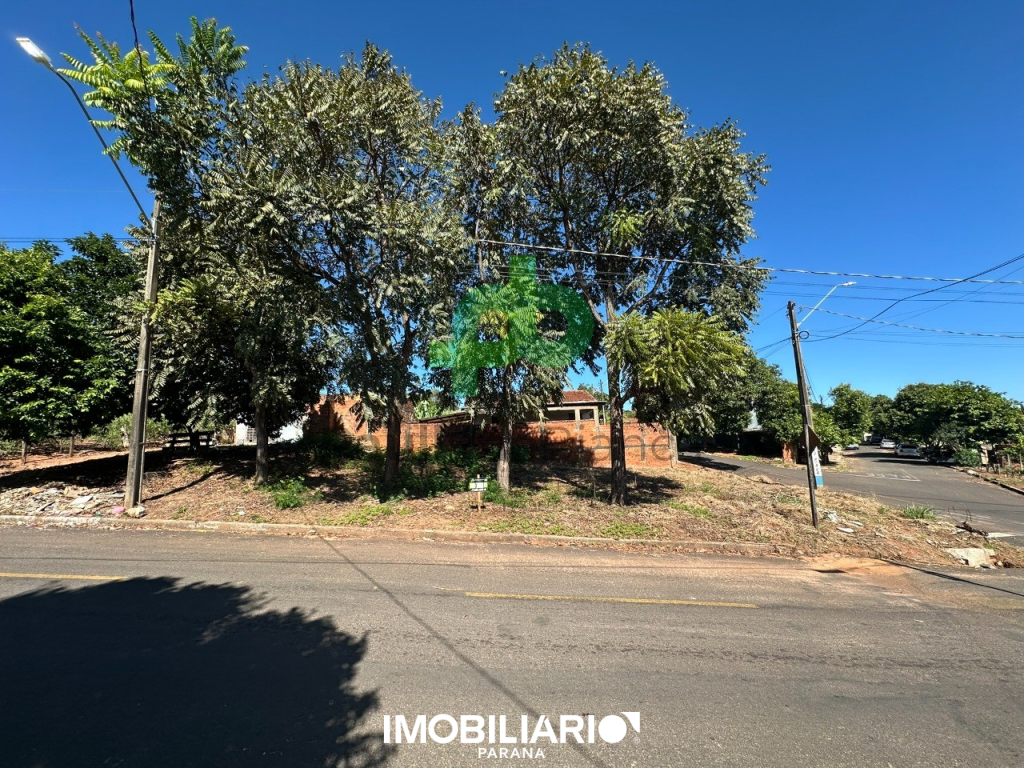 Terreno para  Venda em Umuarama pela Paullyne Bianca corretora de imóveis