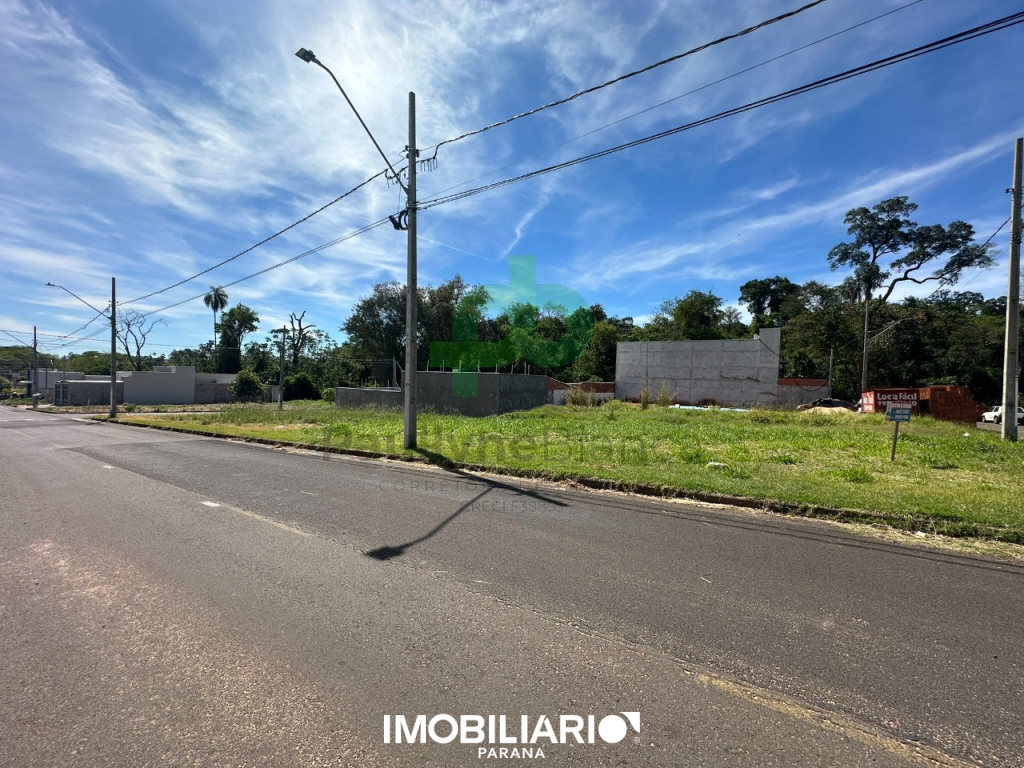 Terreno para  Venda em Umuarama pela Paullyne Bianca corretora de imóveis
