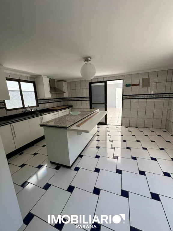 Residência para  Alugar em Umuarama pela Castelo Assessoria Imobiliária