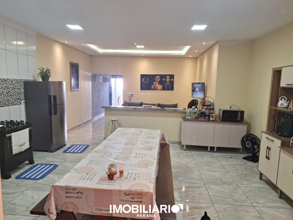 Comercial E Residencial para  Venda em Campo Mourão pela Casa fácil