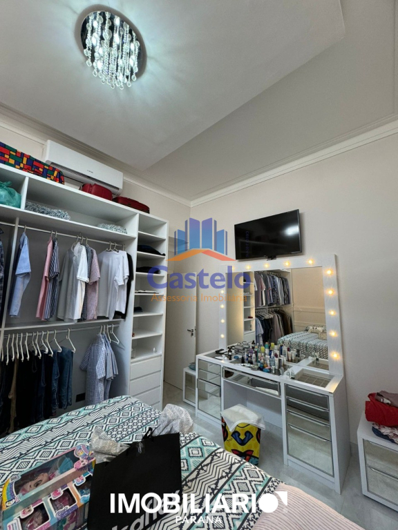 Residência para  Venda em Umuarama pela Castelo Assessoria Imobiliária