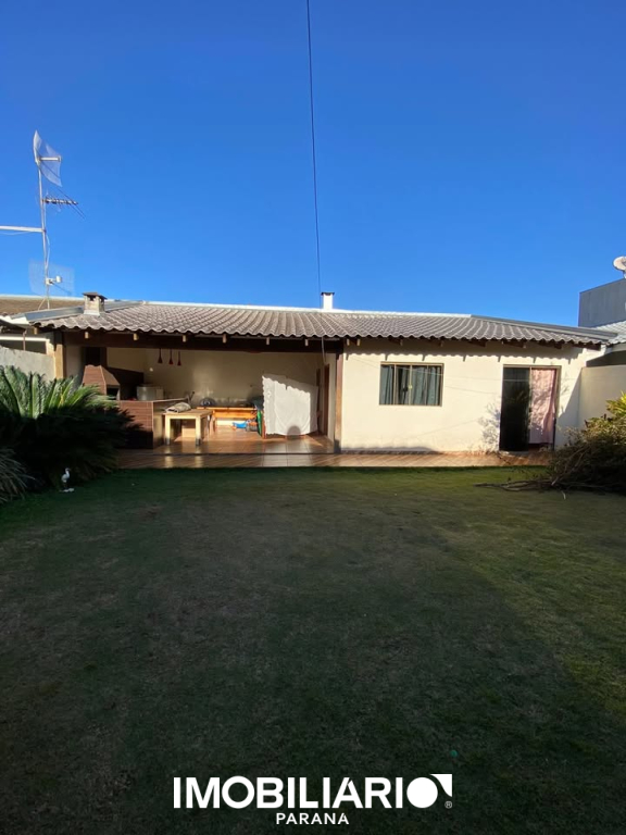 Residência para  Venda em Campo Mourão pela Nadiel Imóveis