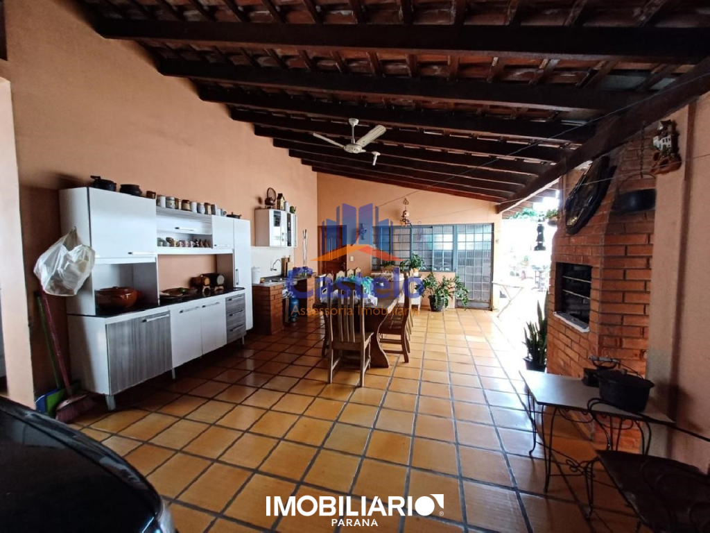 Prédio Comercial para  Venda em Umuarama pela Castelo Assessoria Imobiliária