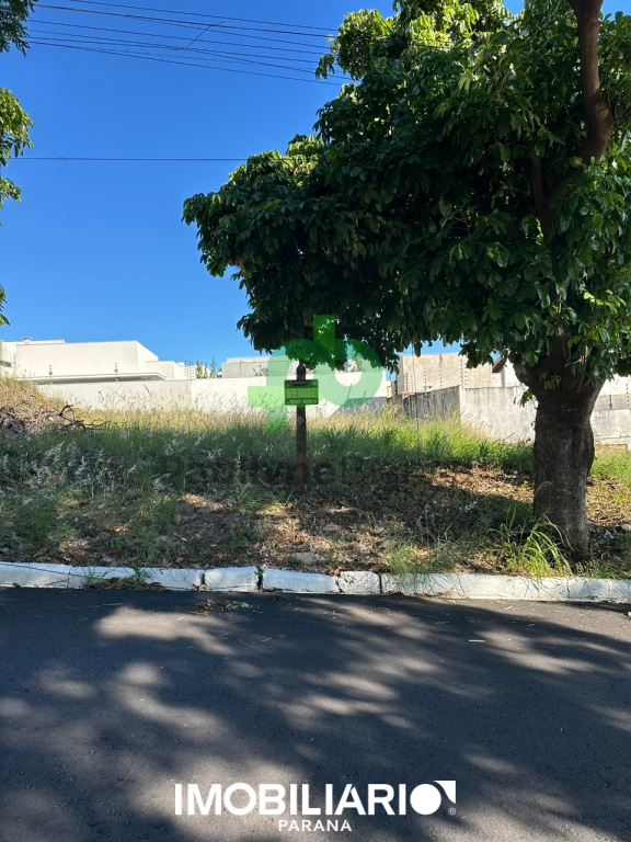 Terreno para  Venda em Umuarama pela Paullyne Bianca corretora de imóveis
