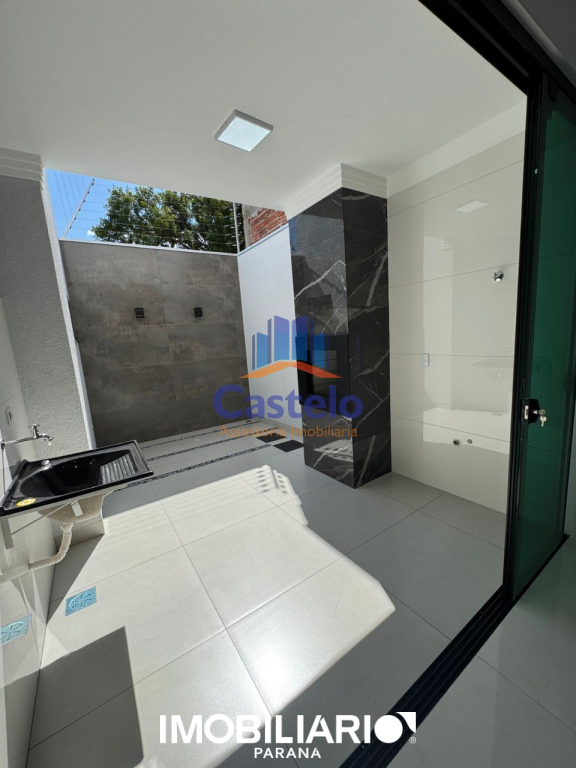 Residência para  Venda em Umuarama pela Castelo Assessoria Imobiliária