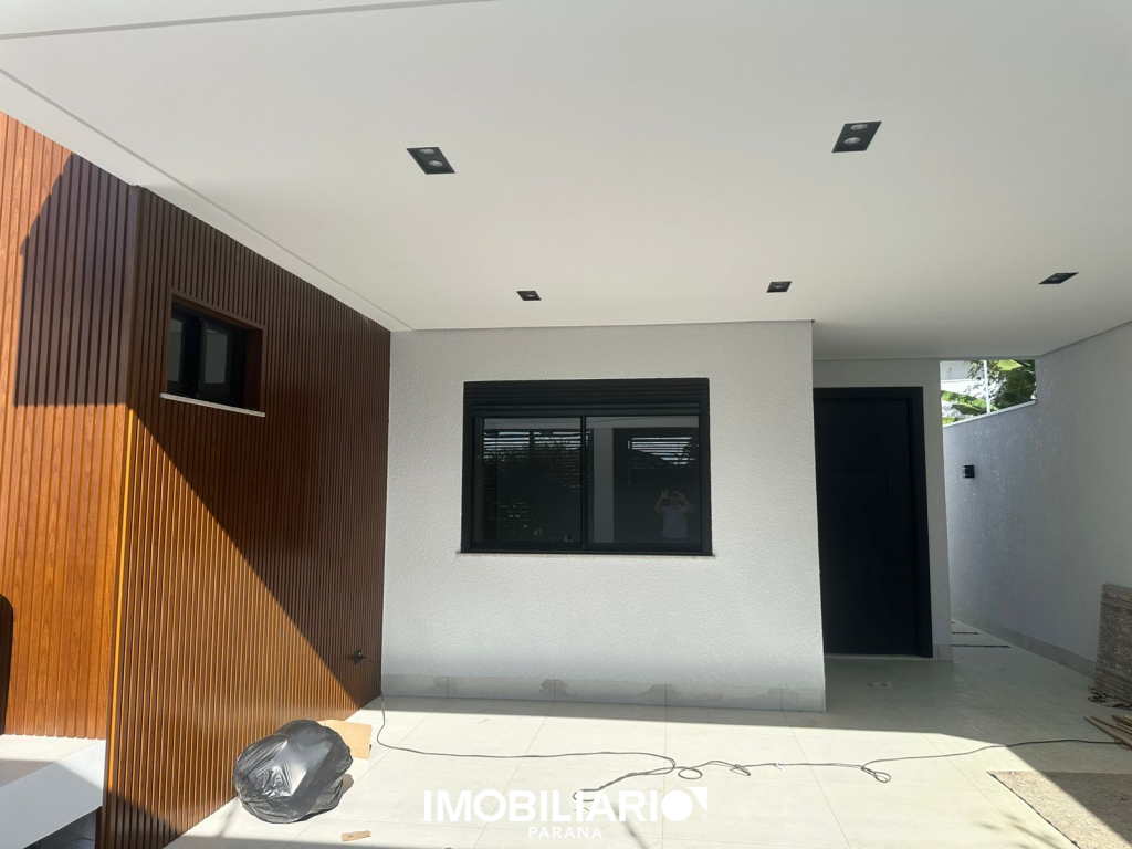 Residência para  Venda em Umuarama pela Elisia Neves