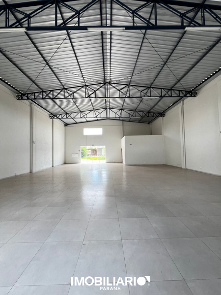 Salão Comercial para  Alugar em Umuarama pela Caetano & Otávio