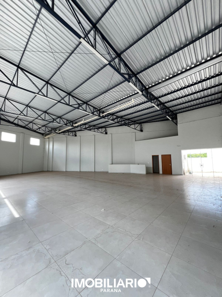 Salão Comercial para  Alugar em Umuarama pela Caetano & Otávio