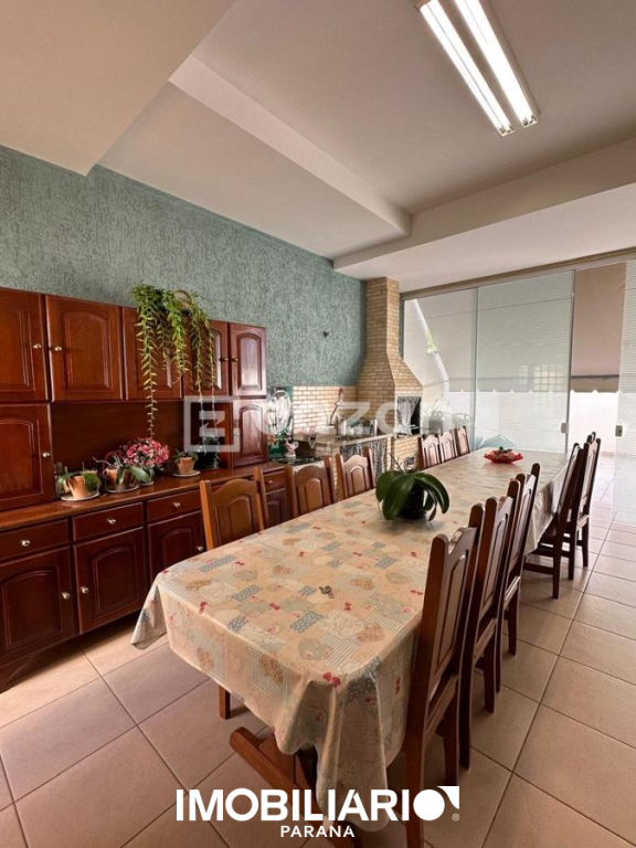 Sobrado para  Venda em Umuarama pela Cazan Imóveis