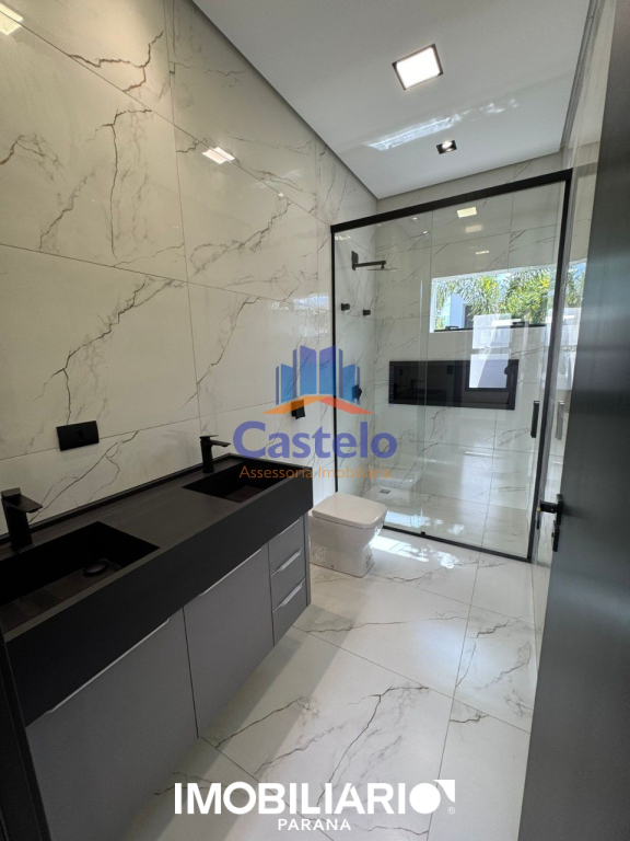 Residência para  Venda em Umuarama pela Castelo Assessoria Imobiliária