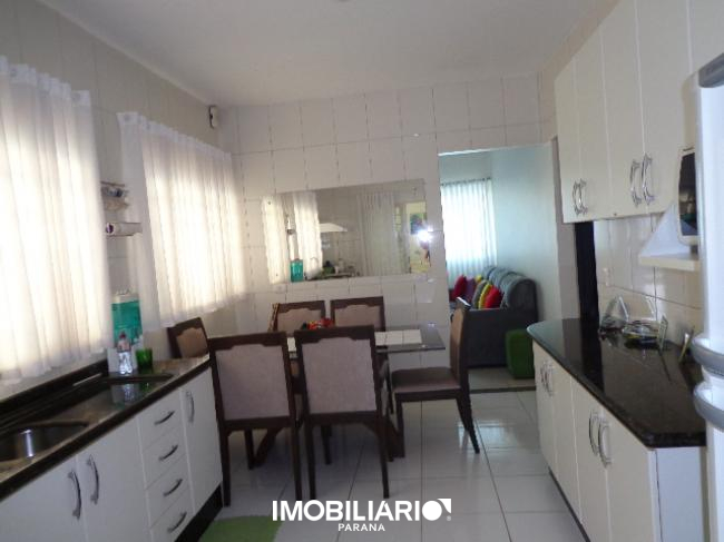 Residência para  Venda em Umuarama pela Araujo