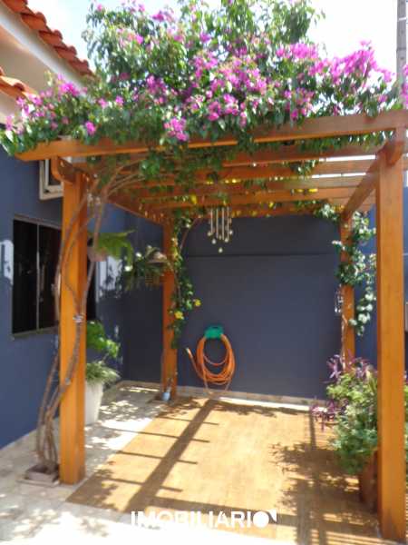 Residência para  Venda em Umuarama pela Paulo Mendes