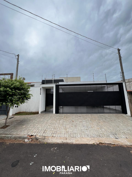 Residência para  Venda em Umuarama pela Caetano & Otávio