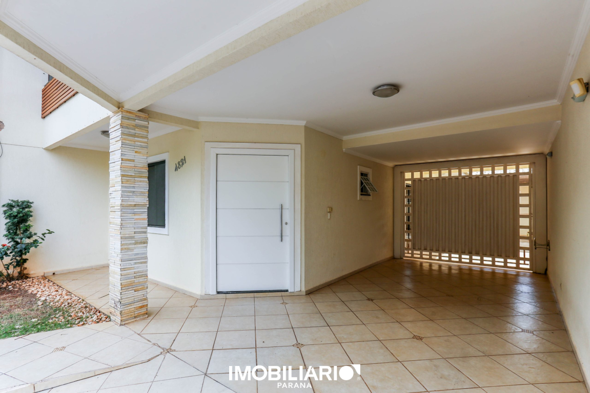 Sobrado para  Venda em Umuarama pela FBF Capital