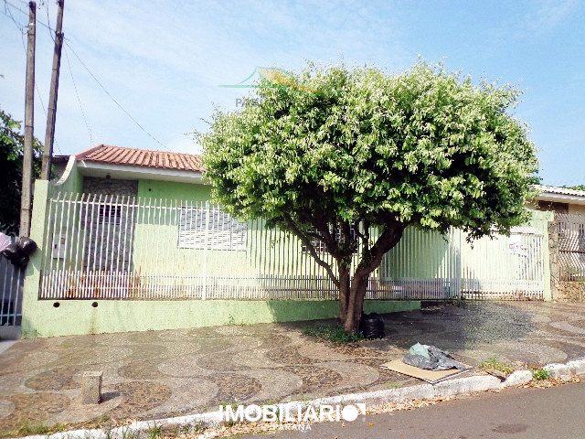 1 SUÍTE MAIS 2 QUARTOS