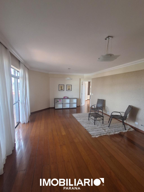 Apartamento para  Venda em Campo Mourão pela Casa fácil