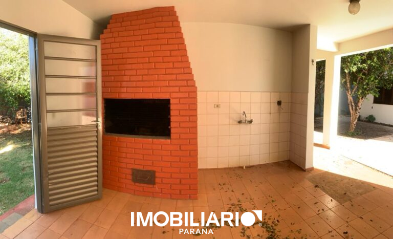 Sobrado para  Venda em Campo Mourão pela W. Hanse Imóveis