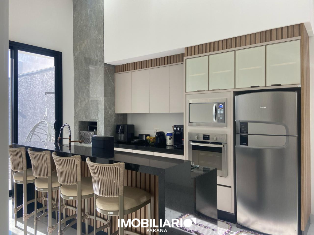 Residência para  Venda em Umuarama pela Elisia Neves