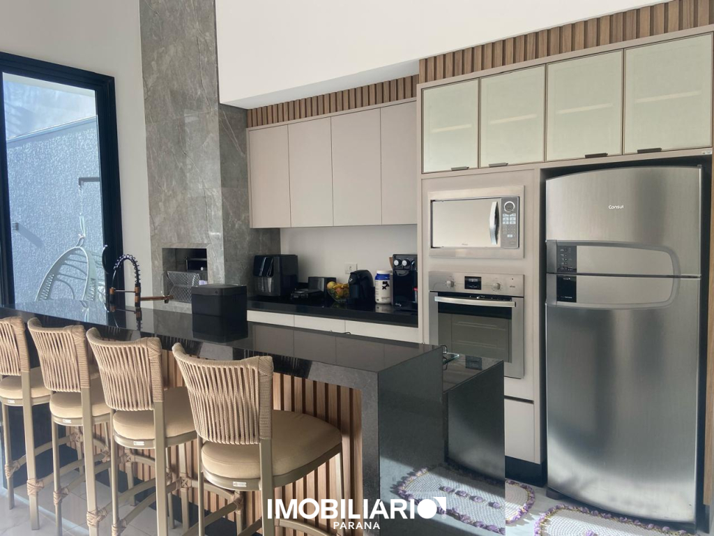 Residência para  Venda em Umuarama pela Elisia Neves