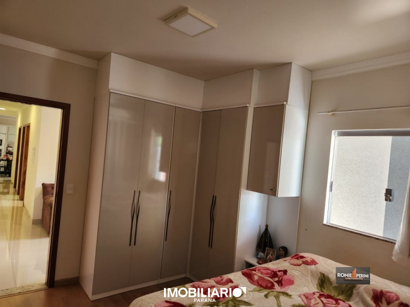 Residência para  Venda em Umuarama pela Ronie Perini