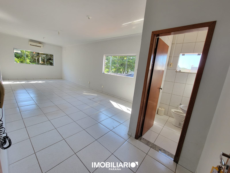 Sala Comercial para  Alugar em Umuarama pela Delta