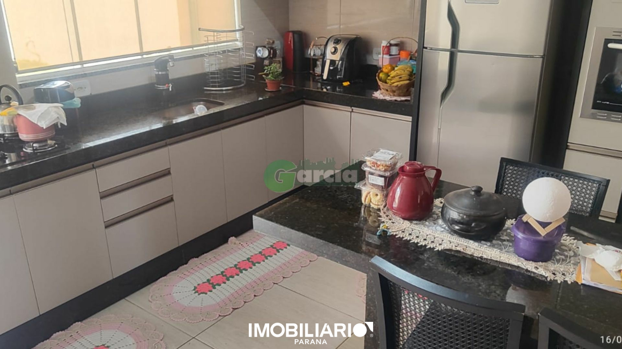 Residência para  Venda em Umuarama pela Garcia Imóveis