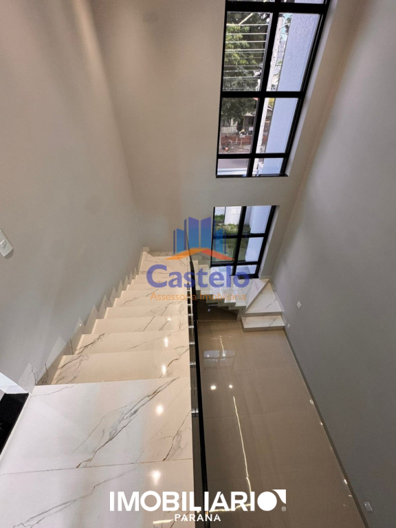 Sobrado para  Venda em Umuarama pela Castelo Assessoria Imobiliária