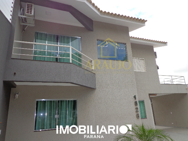 Sobrado para  Venda em Umuarama pela Araujo