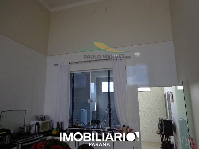 TETO ALTO (PÉ DIREITO ALTO)