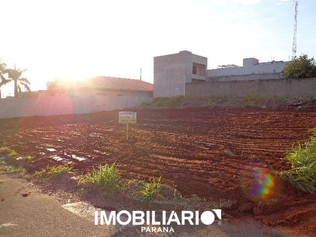 JARDIM REAL PRÓXIMO AO SÃO CRISTÓVÃO EM UMUARAMA