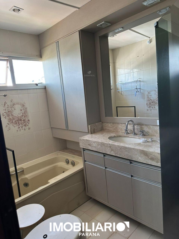 Apartamento para  Venda em Campo Mourão pela Casa fácil