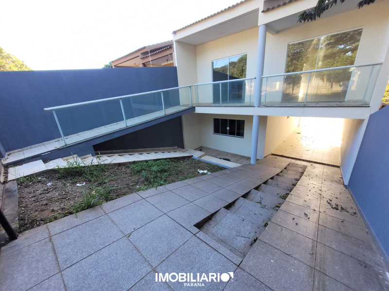 Sobrado para  Venda em Umuarama pela Delta