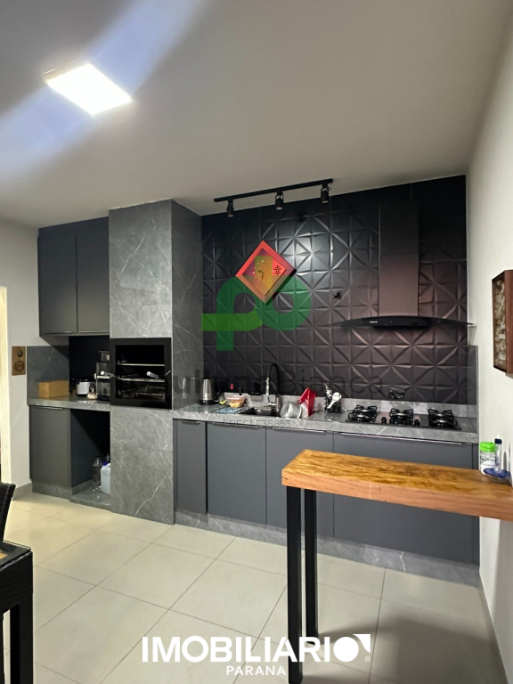 Residência para  Venda em Umuarama pela Paullyne Bianca corretora de imóveis