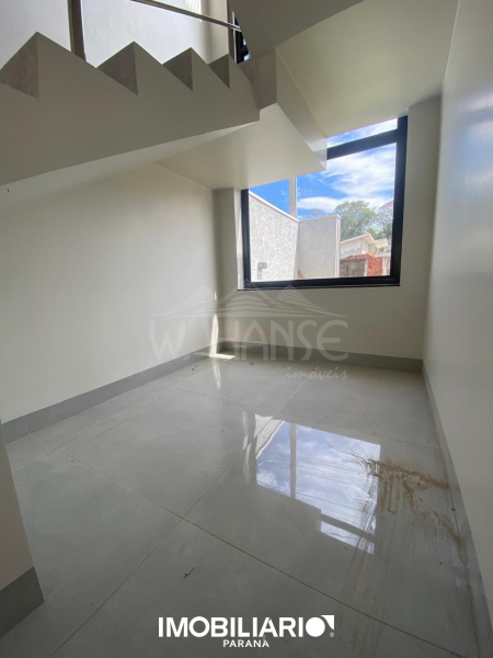 Sobrado para  Venda em Campo Mourão pela W. Hanse Imóveis