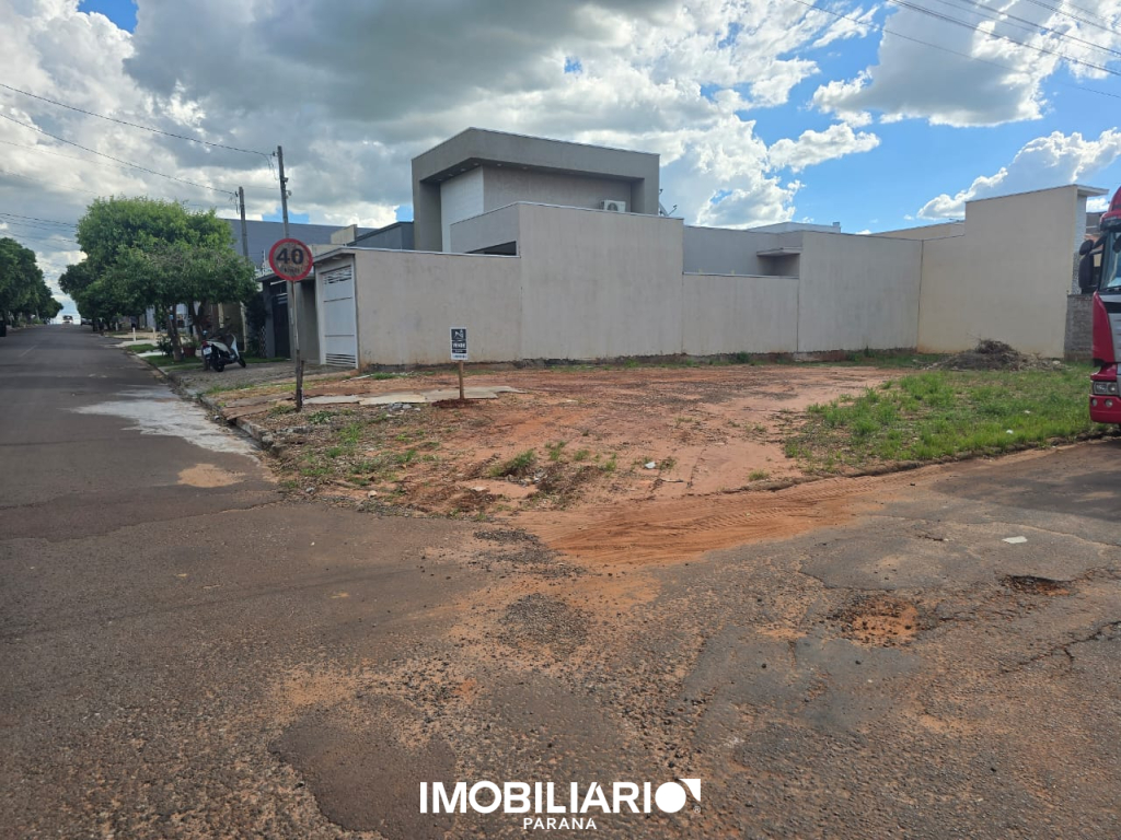 Terreno para  Venda em Umuarama pela Elisia Neves