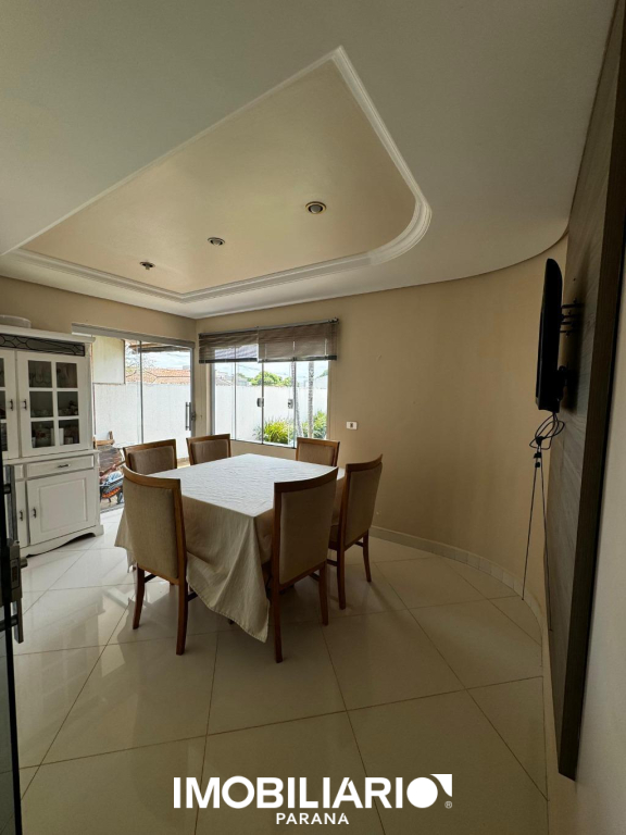 Sobrado para  Venda em Campo Mourão pela Casa fácil