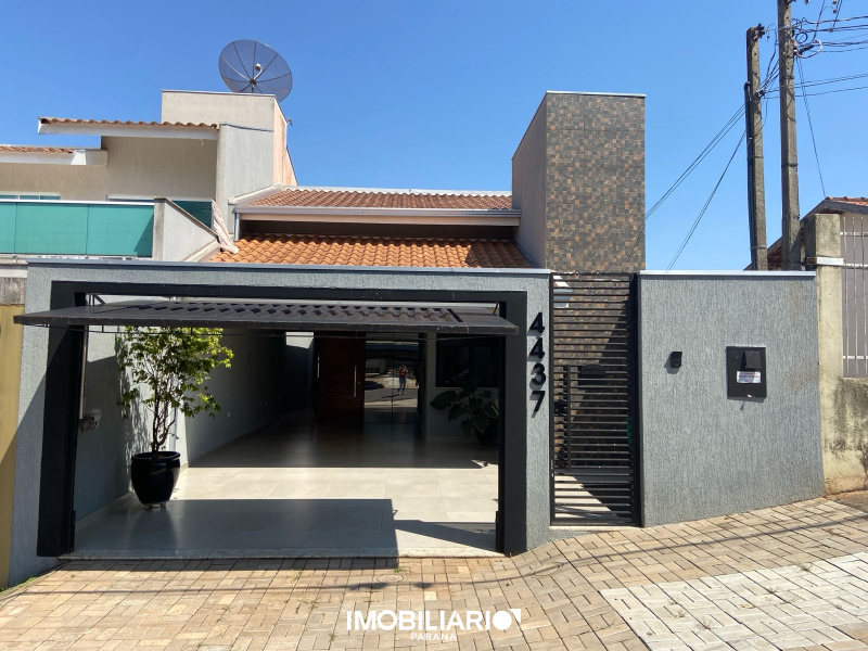 Residência para  Venda em Umuarama pela Elisia Neves