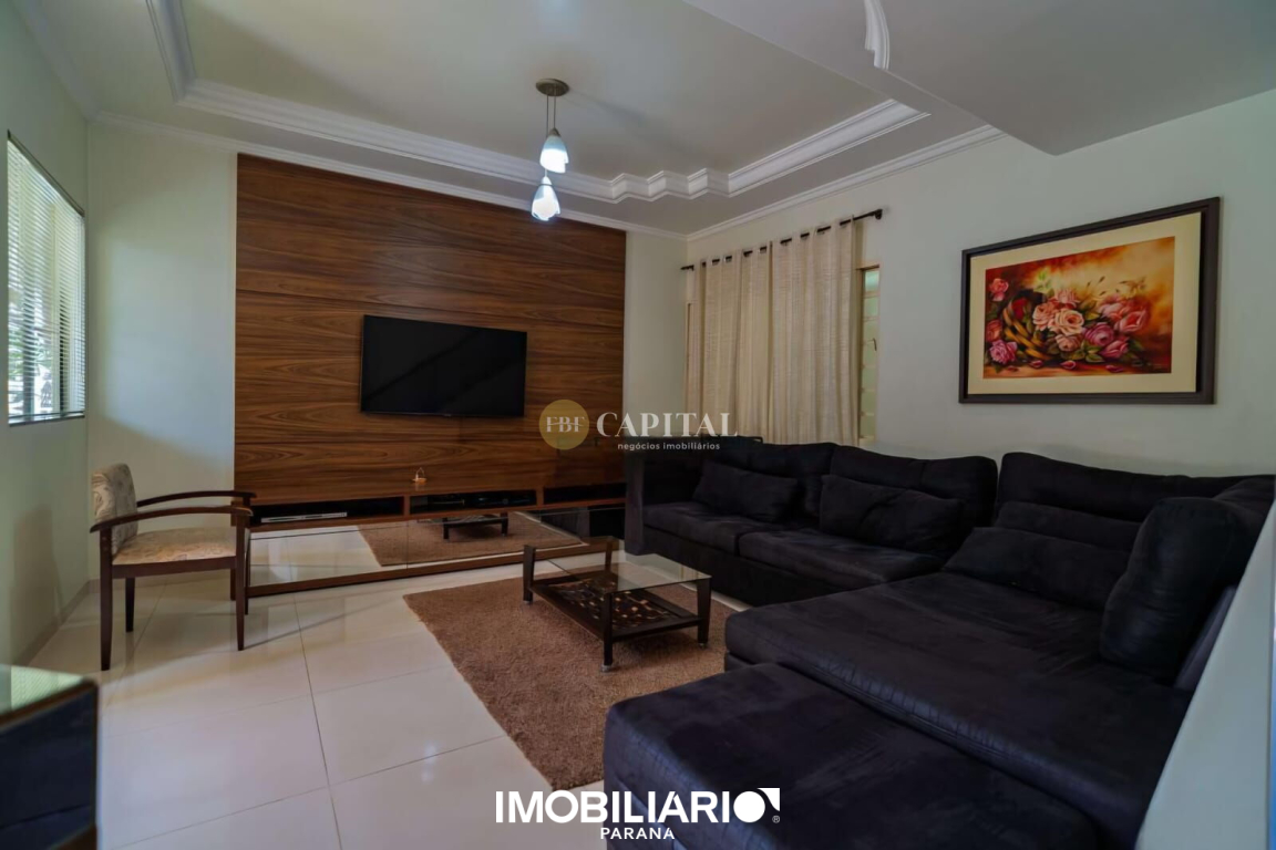 Sobrado para  Venda em Umuarama pela FBF Capital