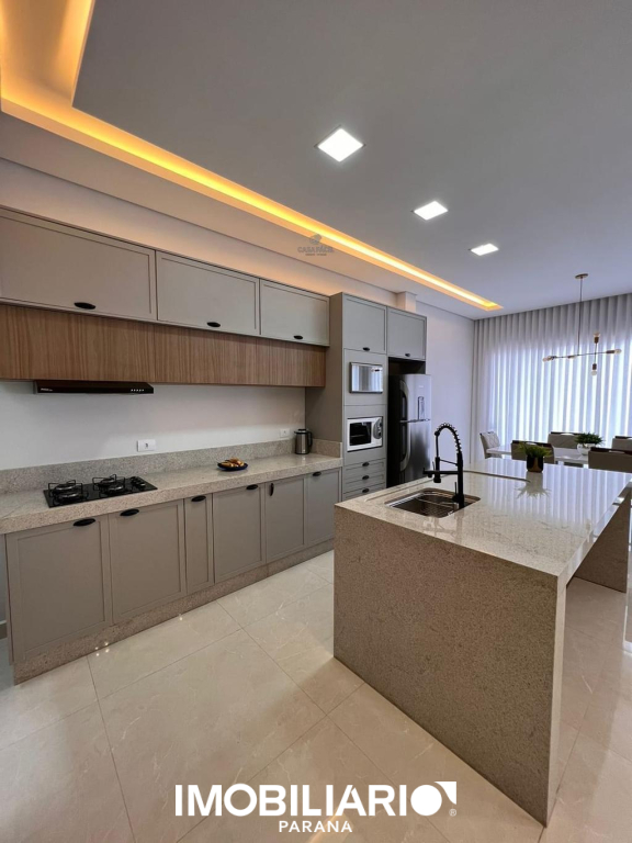 Sobrado para  Venda em Campo Mourão pela Casa fácil