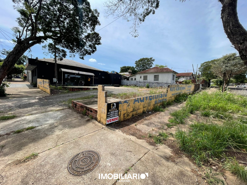 Terreno Comercial para  Venda em Umuarama pela Babolim