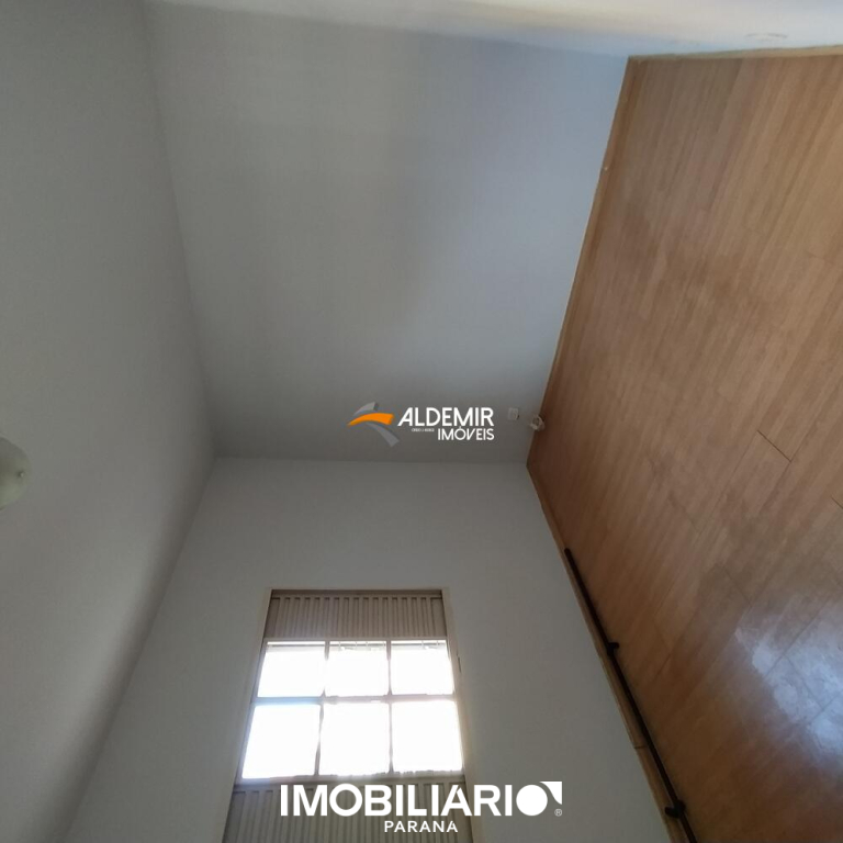 Residência para  Venda em Umuarama pela Aldemir Imóveis