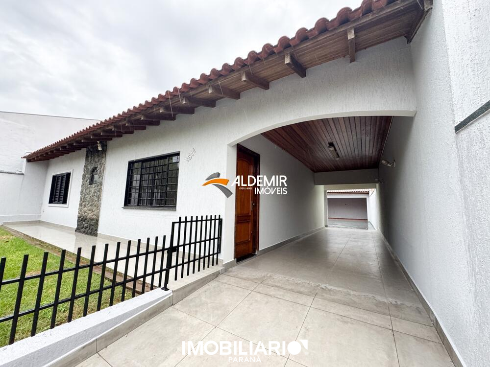 Residência para  Venda em Umuarama pela Aldemir Imóveis